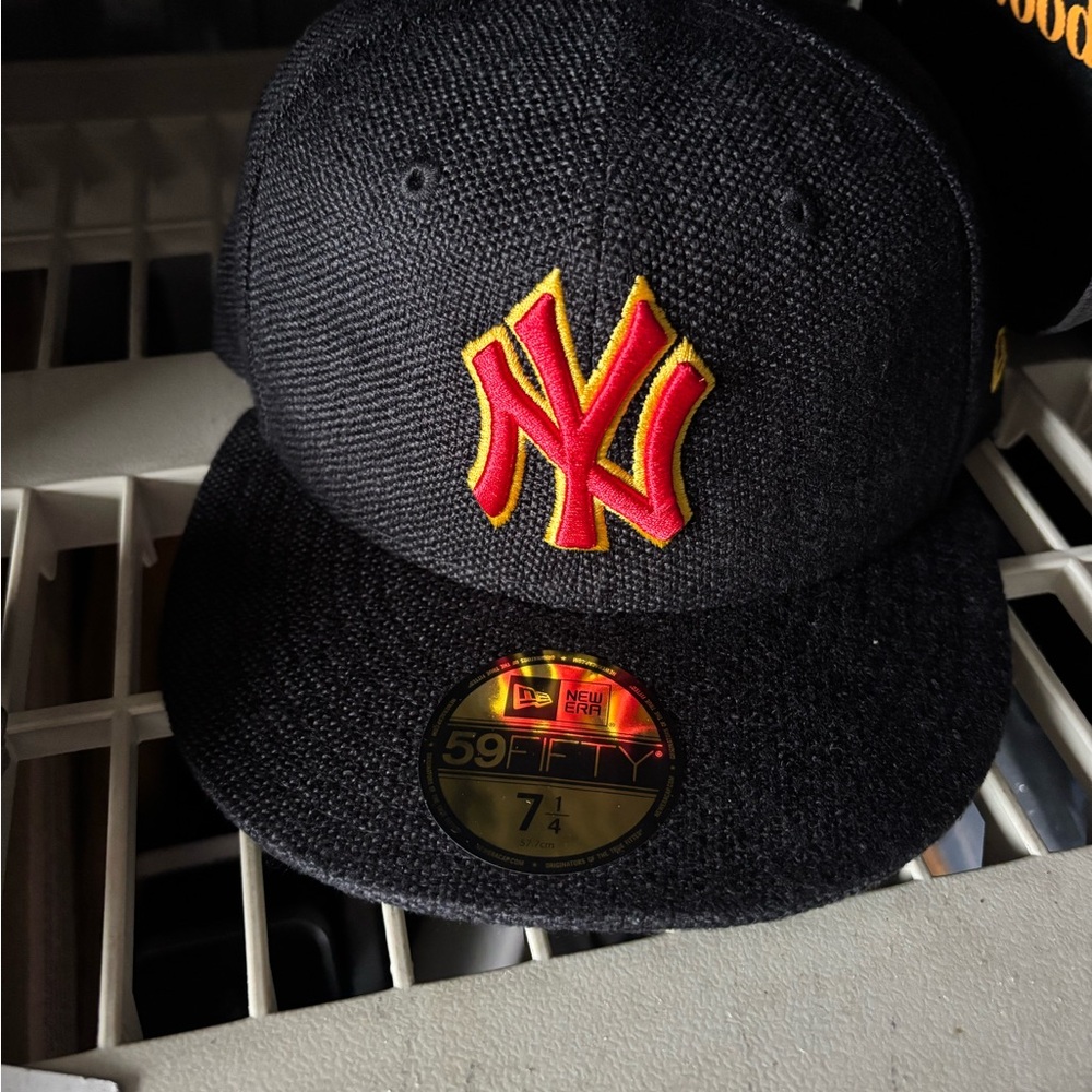 New Era New York Yankees fitted Black hemp size 7 1/4